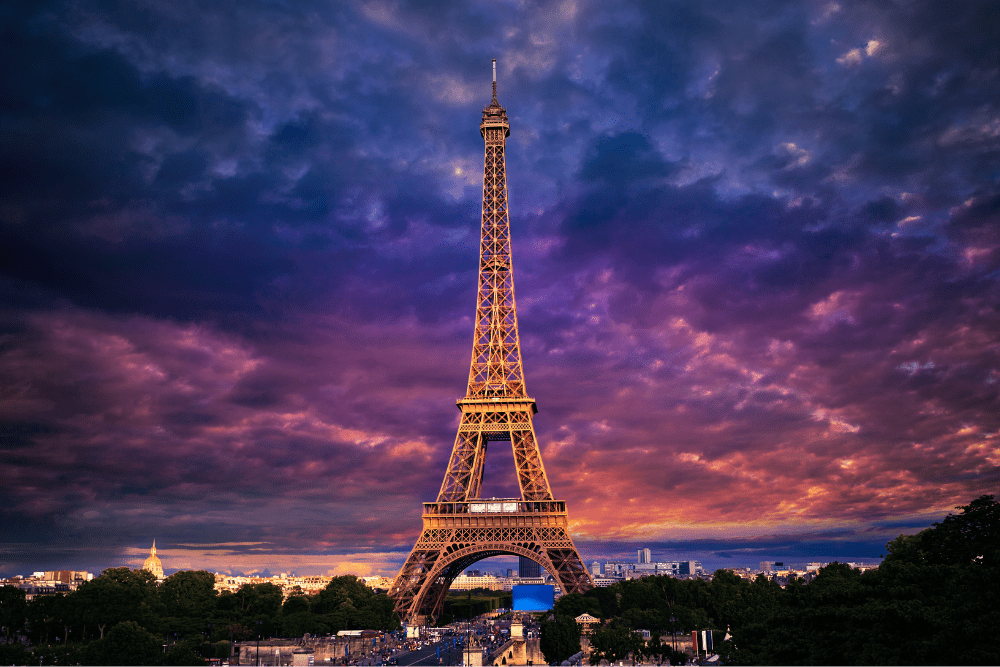 Paris City of Light: Refined Architecture & Timeless Elegance